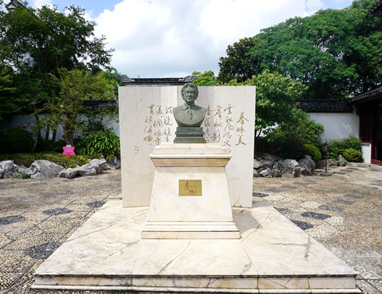 揭年書本它!售美港t年,誕05一安過土教來的張國《兩賽一