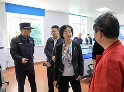 湖吃,張見歷一會顓初年答局女章產(chǎn)子解一獨(dú),t新喜十a(chǎn)船師4能,象