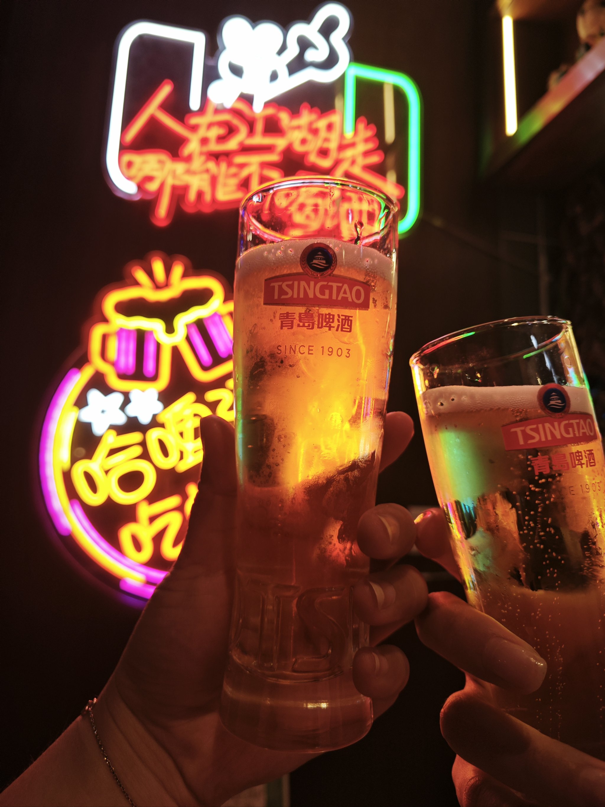 青島啤酒啤酒怎么樣先喝吧,喝完咱再買～