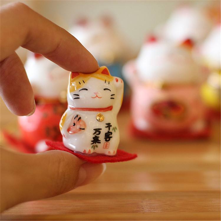 迷你招財(cái)貓擺件,辦公室新寵?_裝飾擺件