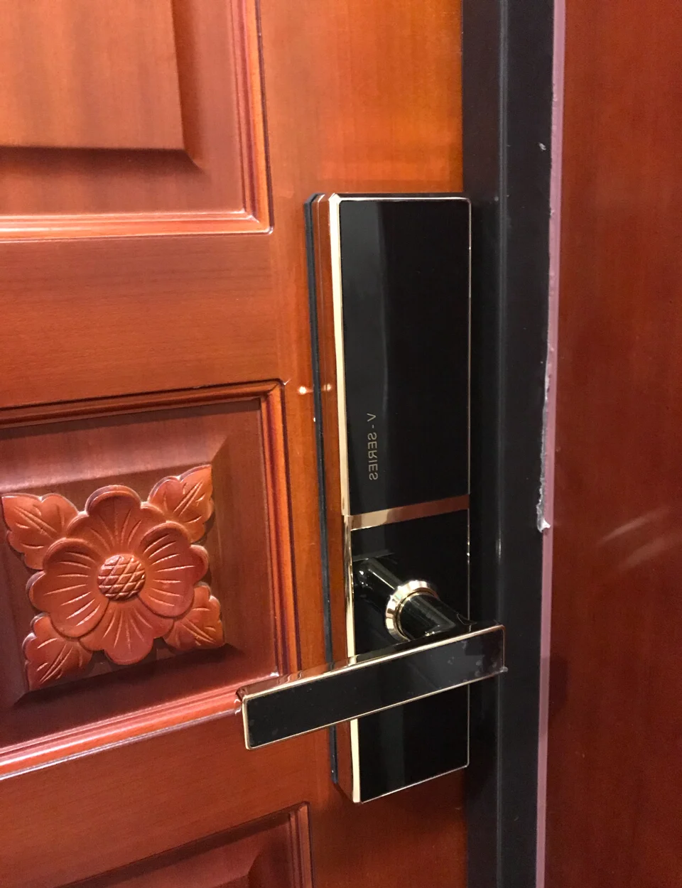 我家的指紋鎖——西勒奇SD301_鎖具