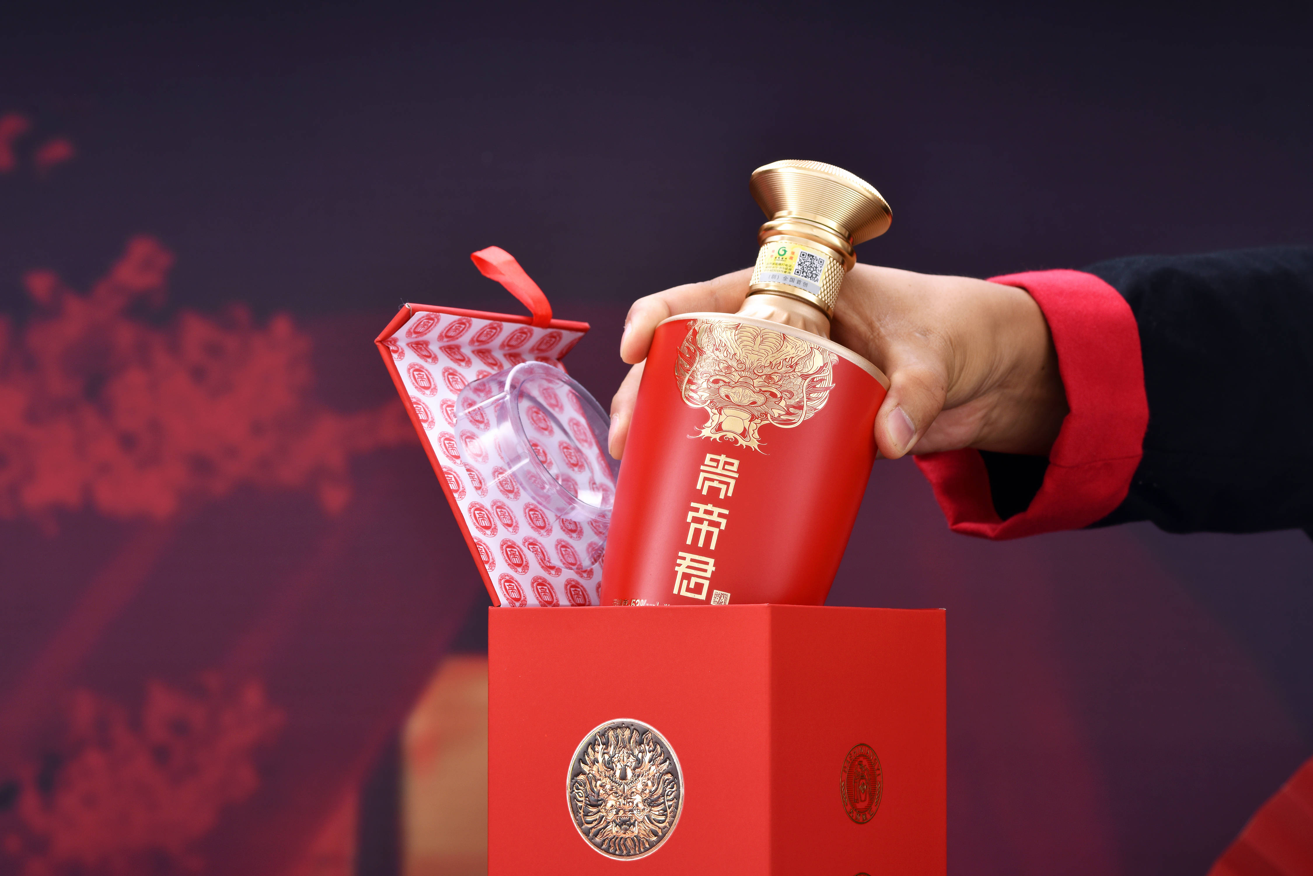 品味舍得:陳甜凈爽的川派濃香典范_白酒