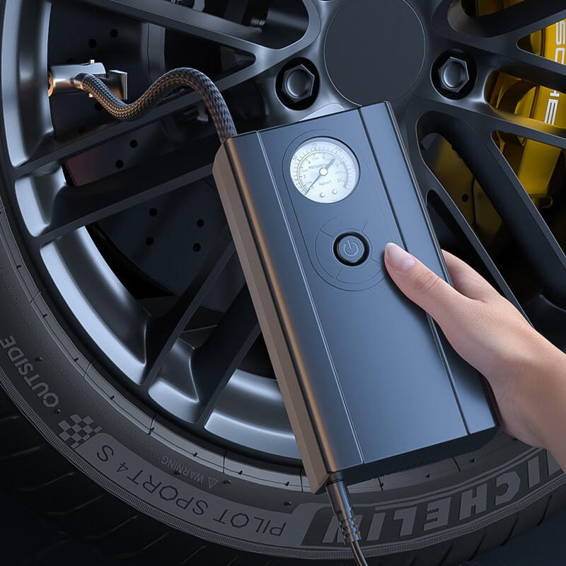 天冷了,別忘了給愛車輪胎補補氣_充氣泵