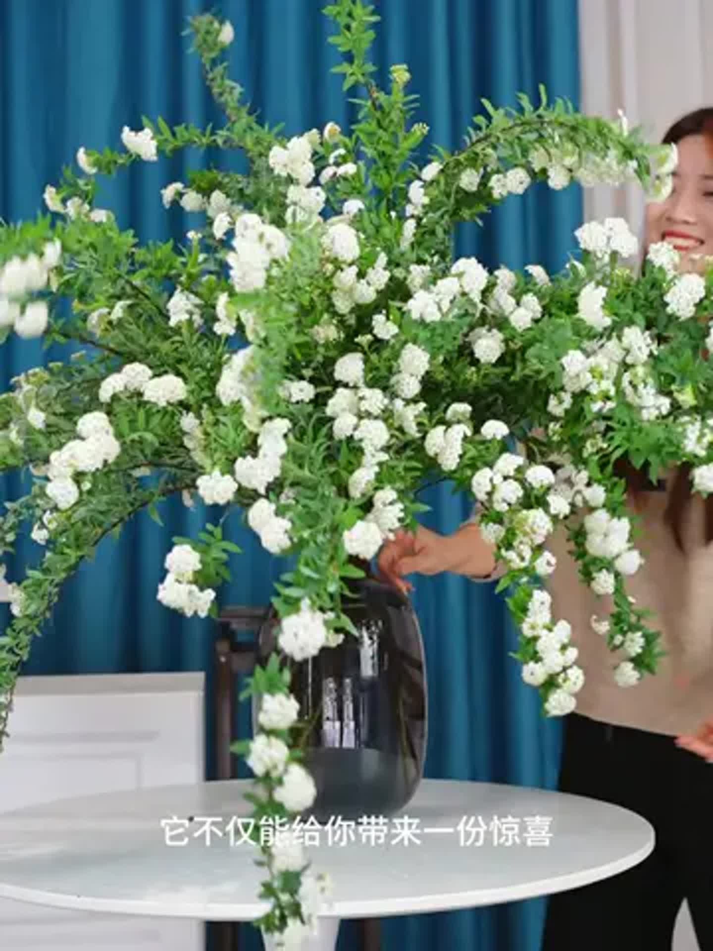 姿態(tài)很美,也不占太大空間。_鮮花綠植