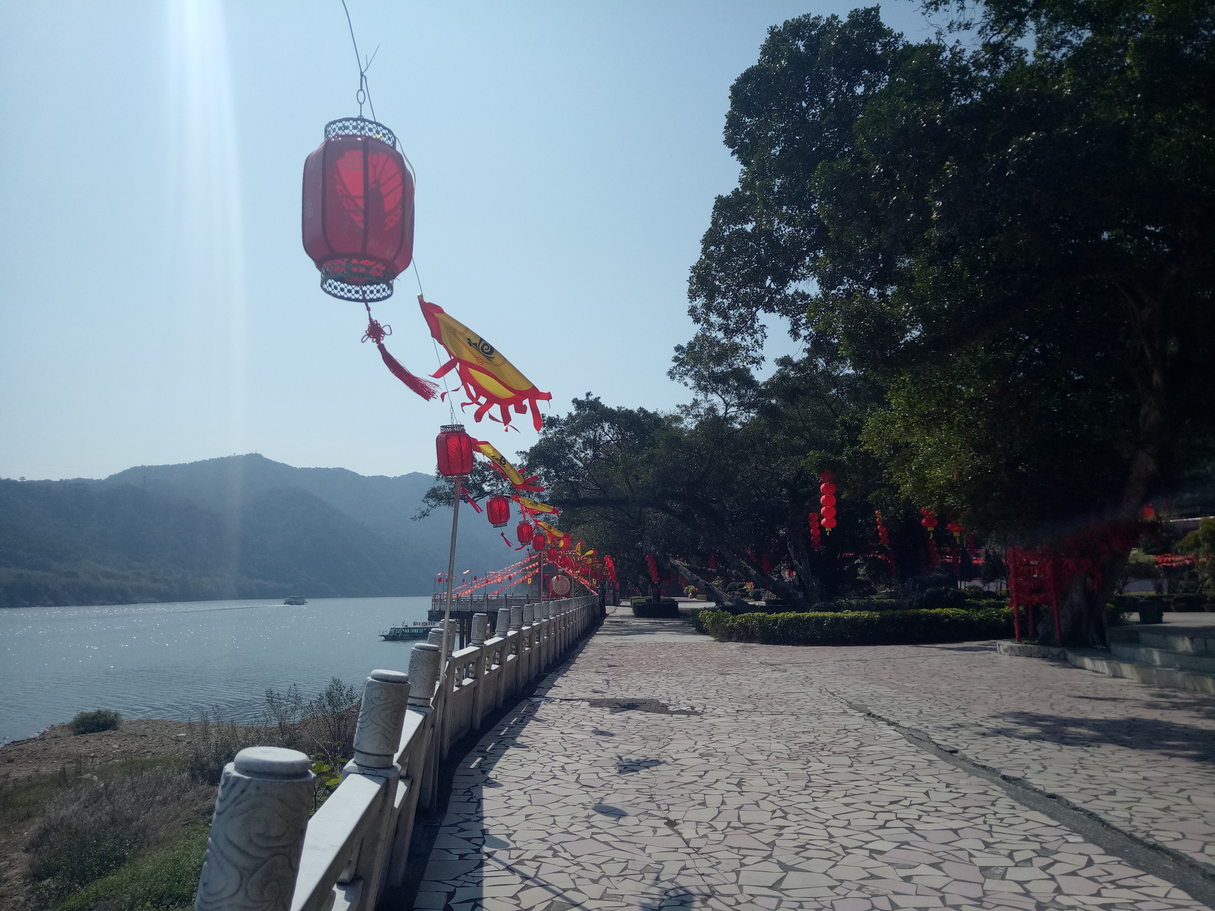 廣東春節(jié)旅游好去處,清遠(yuǎn)飛霞山風(fēng)景區(qū)