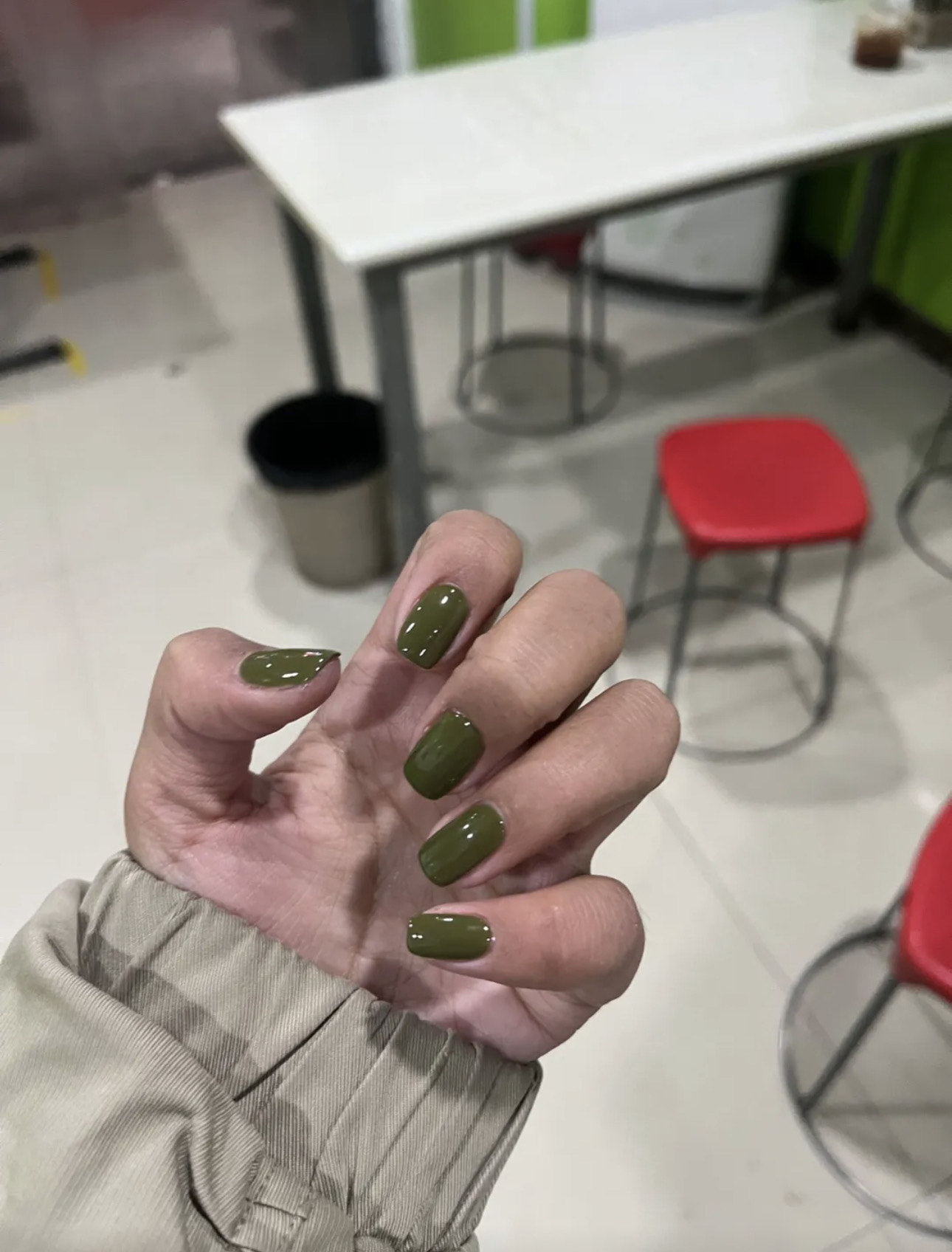 別太離譜!這個燈居然可以做美甲?!