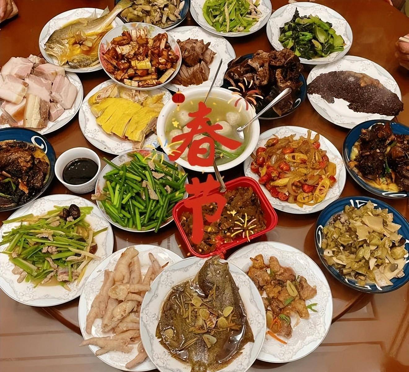 我家的年夜飯由媽媽一手包辦_聚會(huì)餐飲