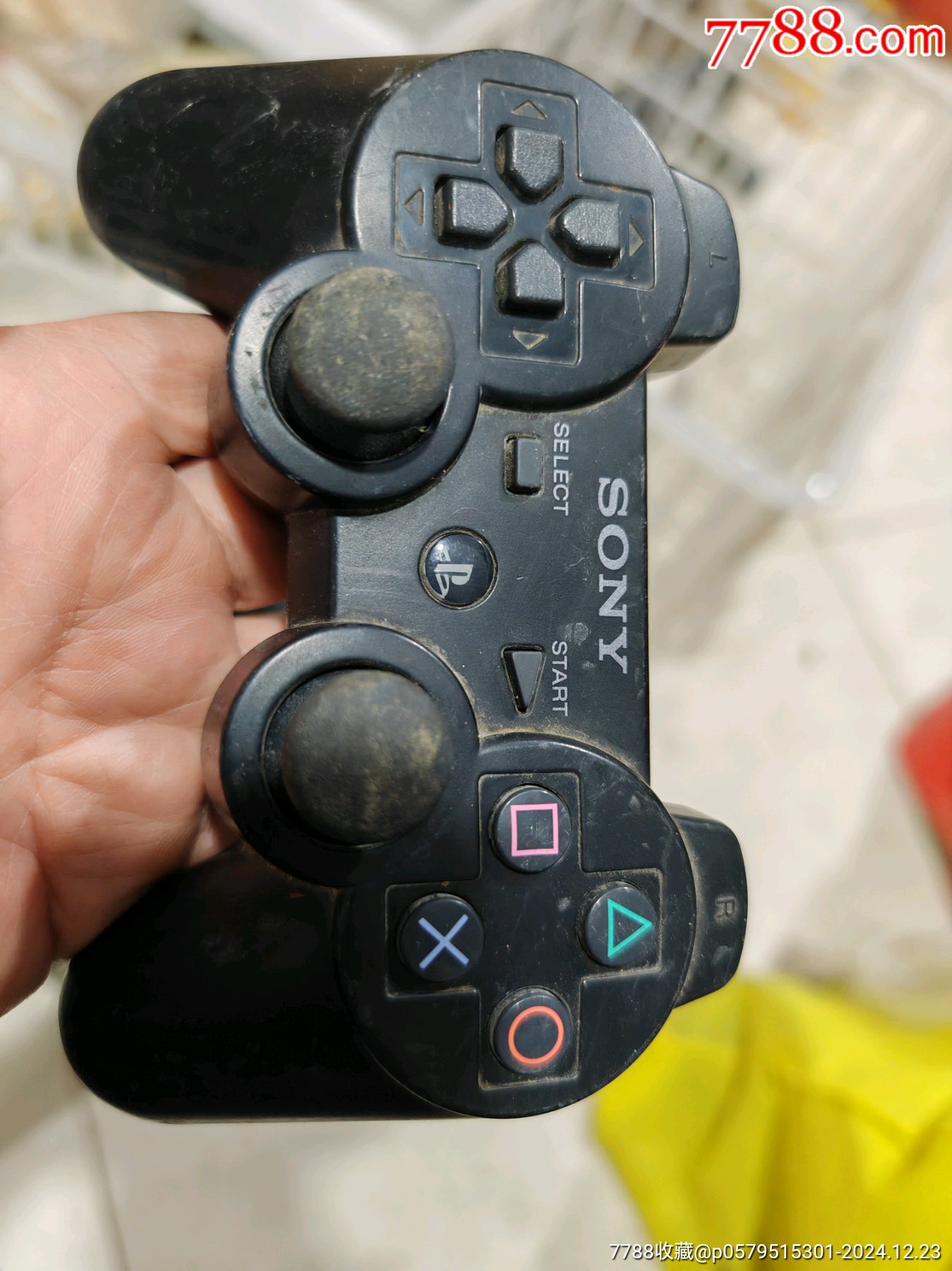 索尼psp游戲機的充電器都一樣嗎?口徑具體多少?