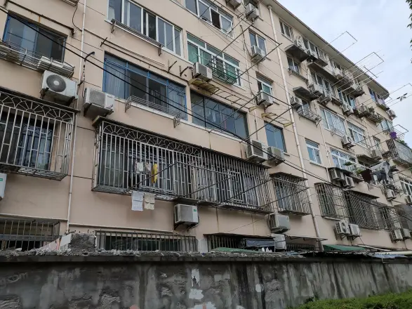 誰(shuí)了解上海華高二村二手房出售信息