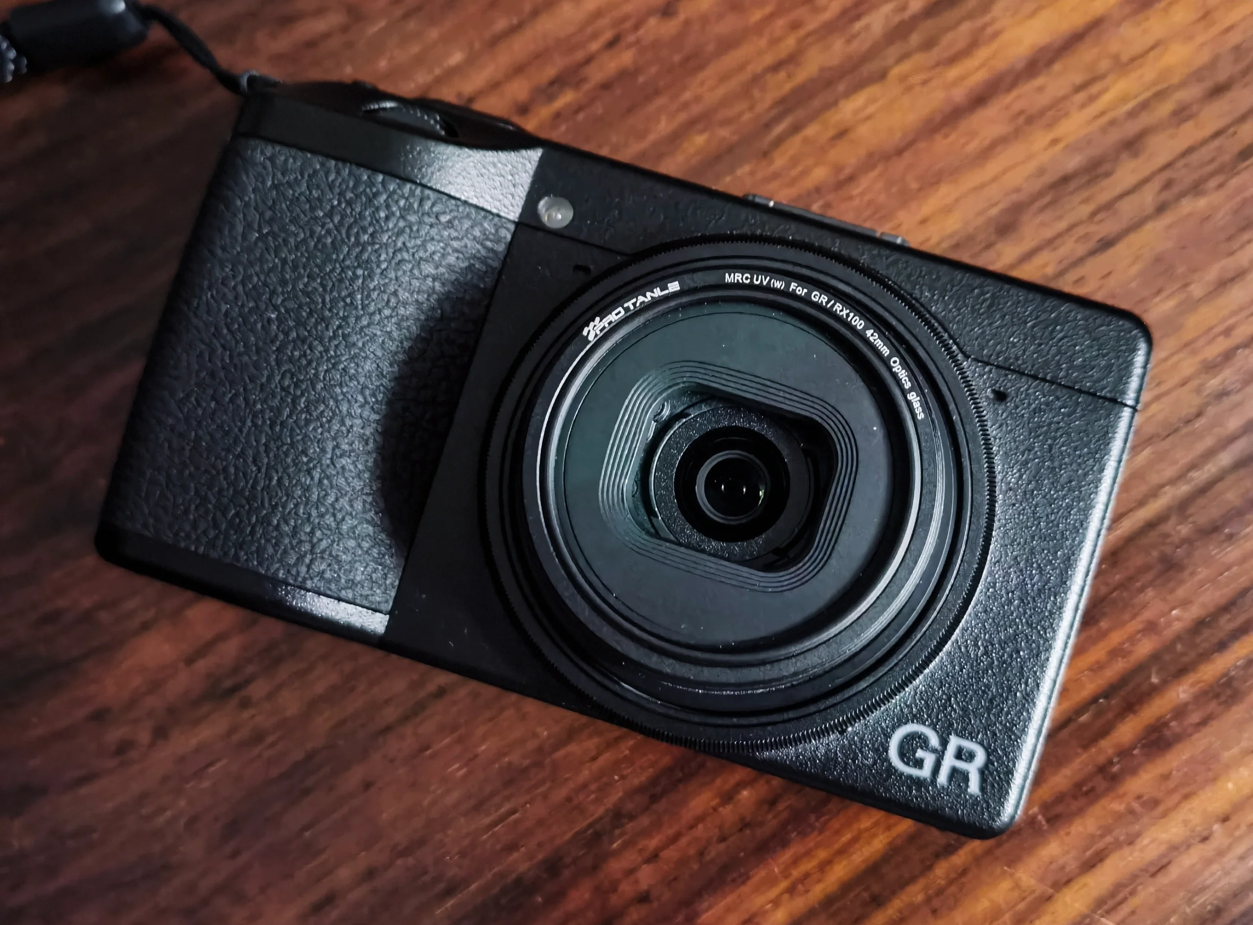 理光(Ricoh)GR數(shù)碼相機(jī)外觀性能評(píng)測