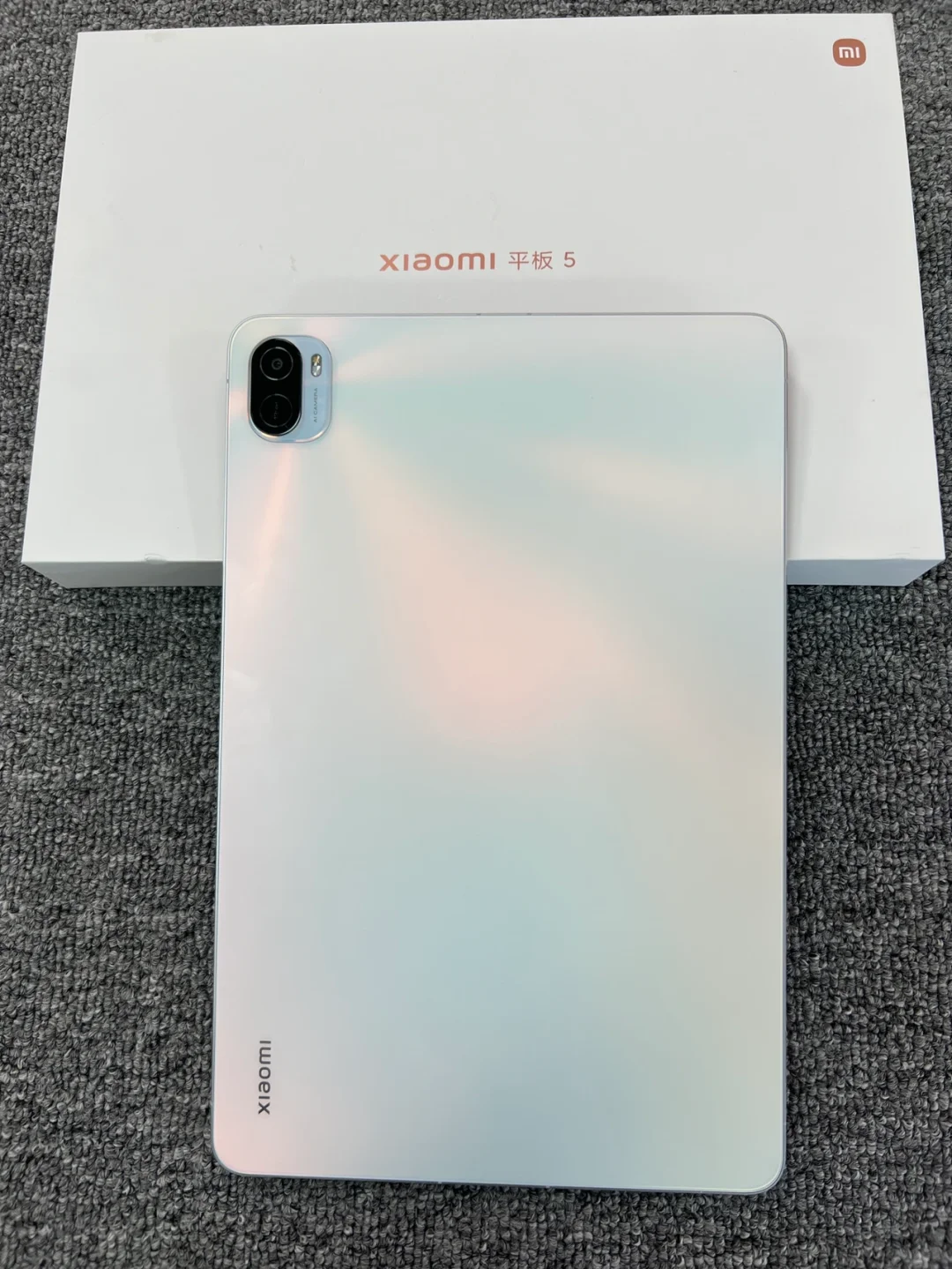 歐博信Wi-5和小米MIX5(全網通/5G版)綜合對比