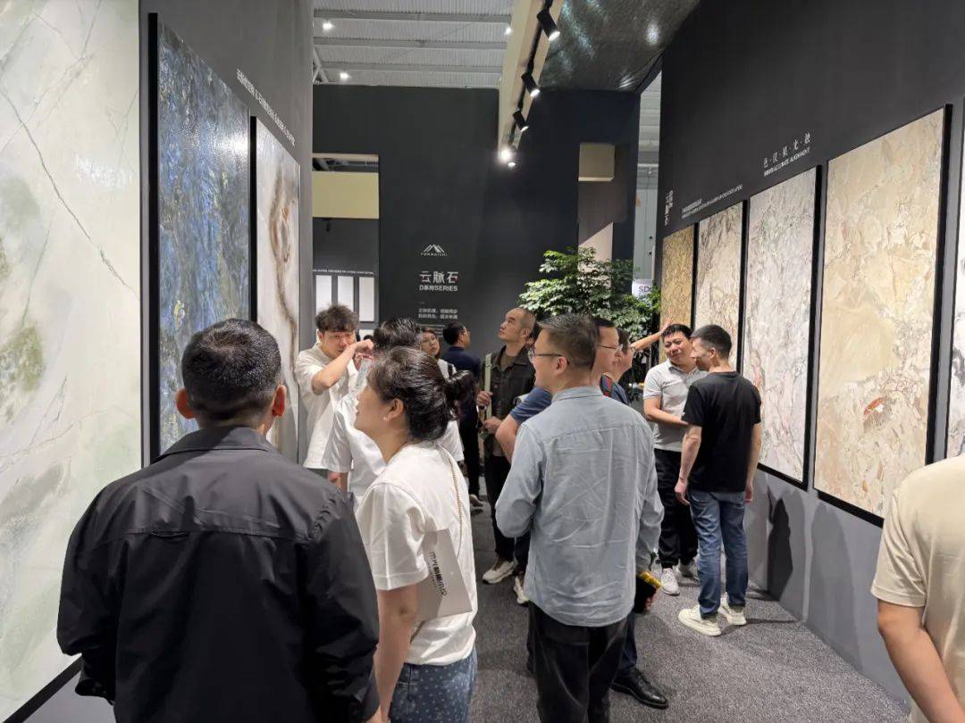 請問獅王瓷磚是知名陶瓷品牌嗎大品牌陶瓷企業(yè)都有哪些