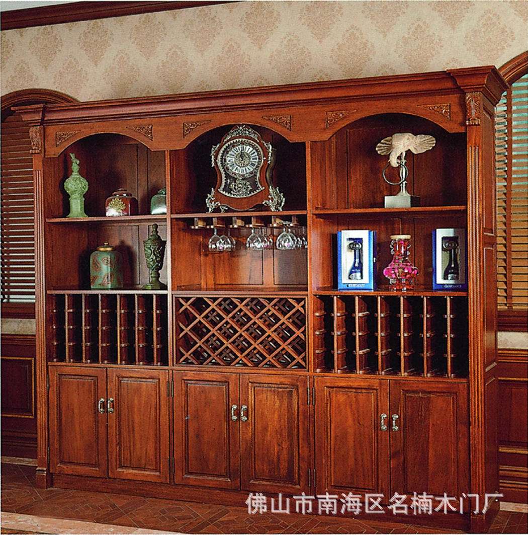 湘潭整木定制家具實木衣柜門、實木酒柜定做服務(wù)周到